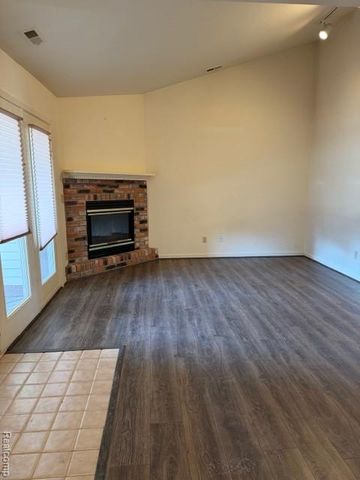 16525 Woodlane 138, Fraser, MI 48026