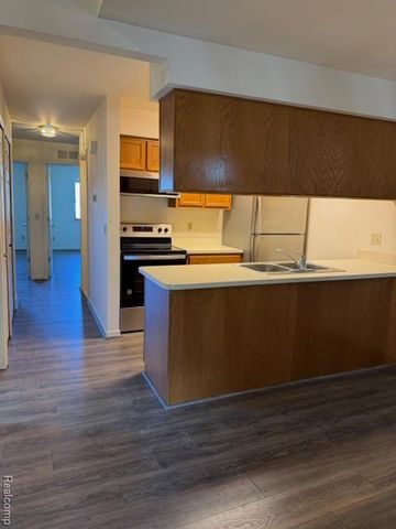 16525 Woodlane 138, Fraser, MI 48026