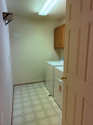 16525 Woodlane 138, Fraser, MI 48026