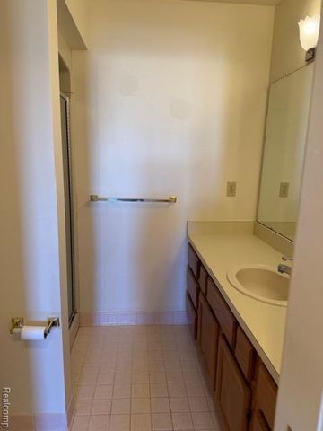 16525 Woodlane 138, Fraser, MI 48026