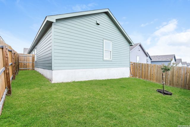 8027 Nube Medina, San Antonio, TX 78252