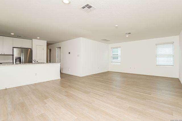 8027 Nube Medina, San Antonio, TX 78252