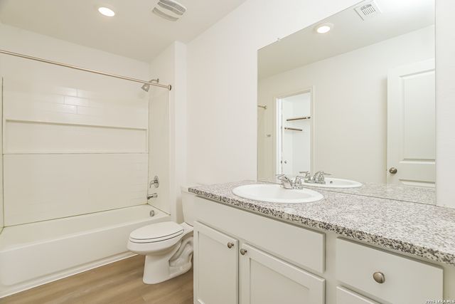 8027 Nube Medina, San Antonio, TX 78252