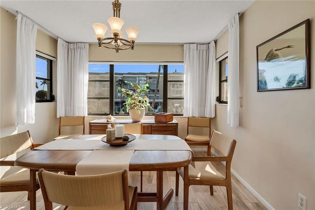 881 Panama CT 202, Marco Island, FL 34145