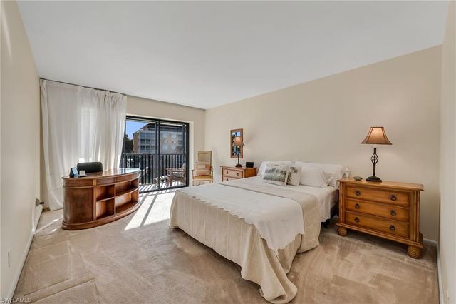 881 Panama CT 202, Marco Island, FL 34145