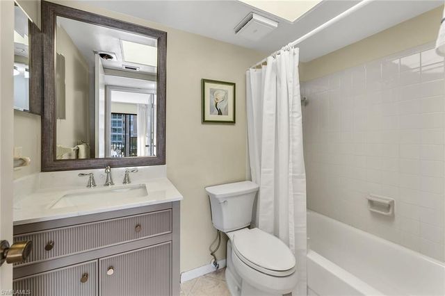 881 Panama CT 202, Marco Island, FL 34145