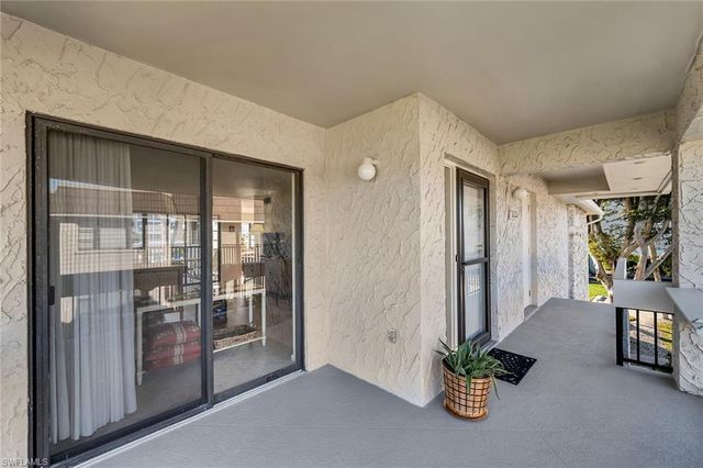 881 Panama CT 202, Marco Island, FL 34145