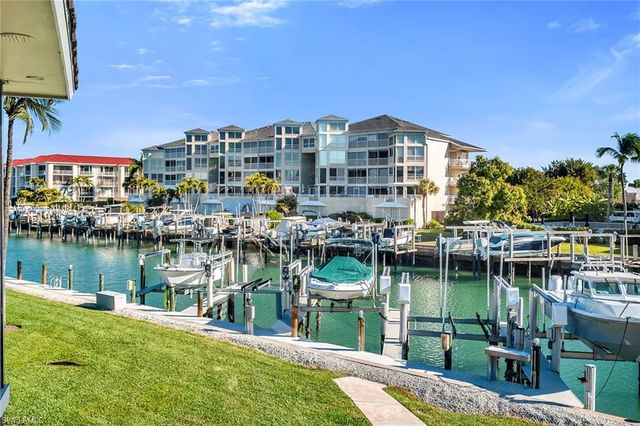 881 Panama CT 202, Marco Island, FL 34145