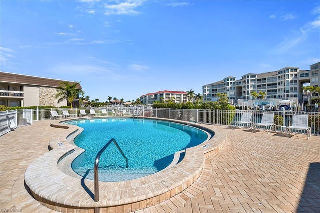 881 Panama CT 202, Marco Island, FL 34145