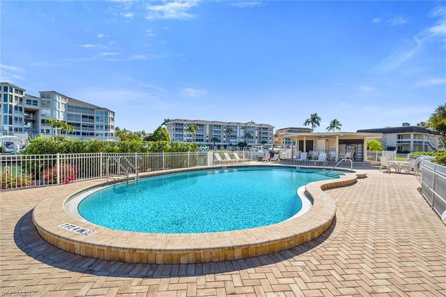 881 Panama CT 202, Marco Island, FL 34145