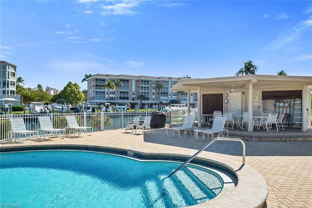 881 Panama CT 202, Marco Island, FL 34145