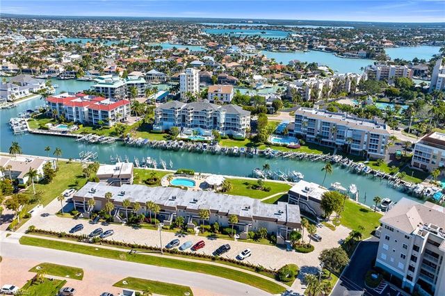 881 Panama CT 202, Marco Island, FL 34145