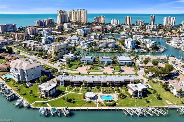 881 Panama CT 202, Marco Island, FL 34145