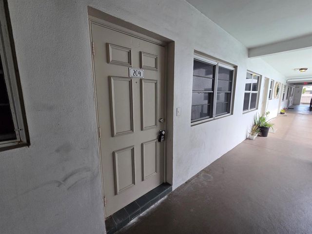 5630 NE 18th Avenue 204, Fort Lauderdale, FL 33334