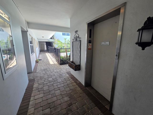 5630 NE 18th Avenue 204, Fort Lauderdale, FL 33334