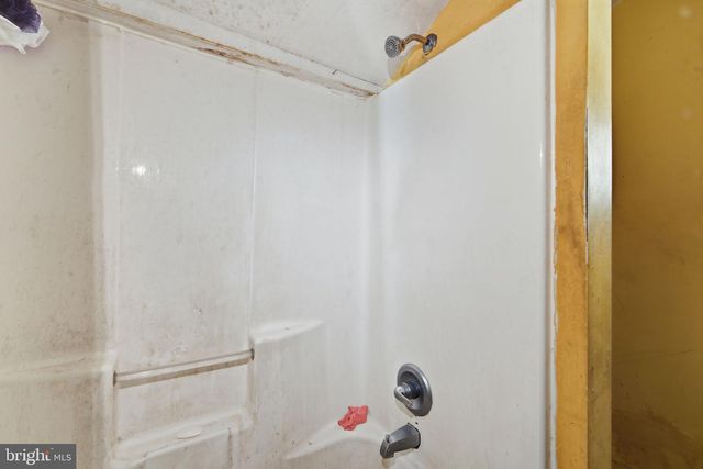 93 W PITMAN ST, Penns Grove, NJ 08069