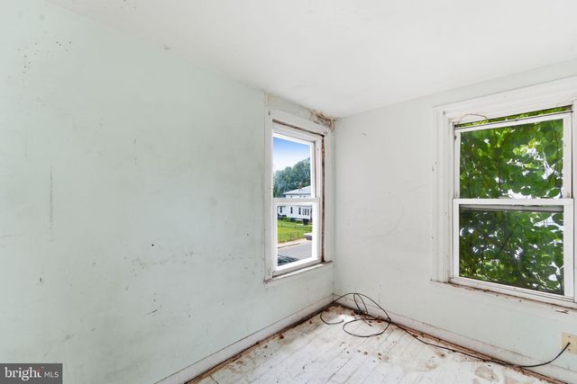 93 W PITMAN ST, Penns Grove, NJ 08069