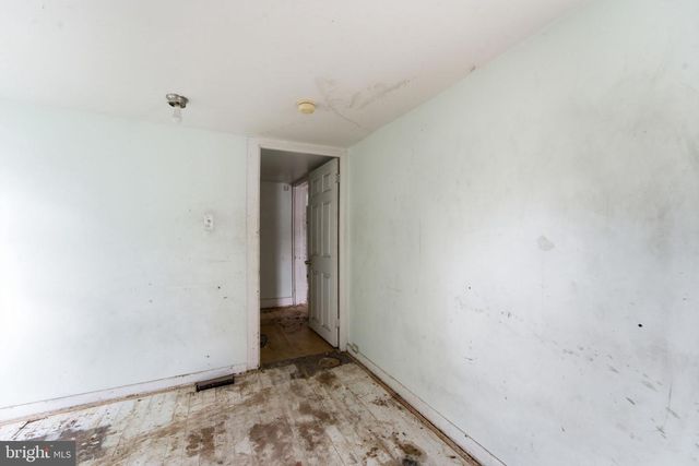 93 W PITMAN ST, Penns Grove, NJ 08069