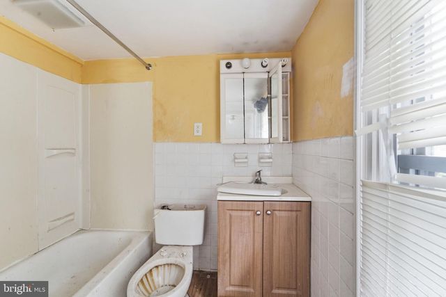 93 W PITMAN ST, Penns Grove, NJ 08069