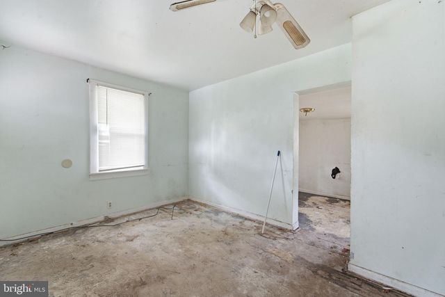 93 W PITMAN ST, Penns Grove, NJ 08069