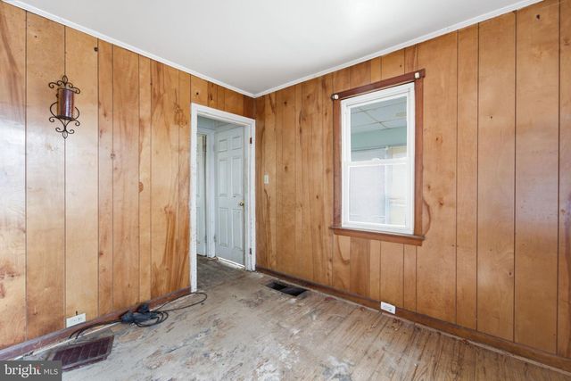 93 W PITMAN ST, Penns Grove, NJ 08069