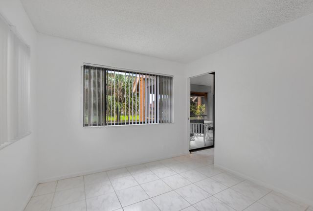 11255 Green Lake Drive 202, Boynton Beach, FL 33437
