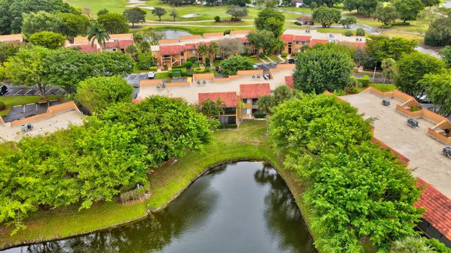 11255 Green Lake Drive 202, Boynton Beach, FL 33437