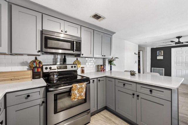 4205 N 15TH STREET, Tampa, FL 33610