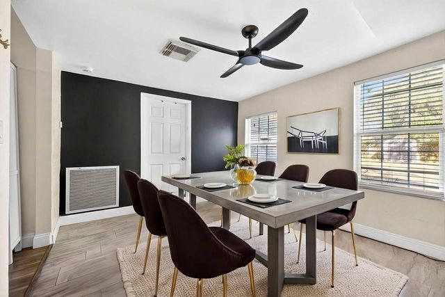 4205 N 15TH STREET, Tampa, FL 33610