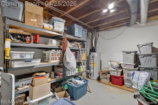 22290 Quail Run Circle 6, South Lyon, MI 48178