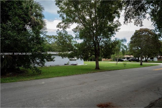 8045 SW 128th Street, Pinecrest, FL 33156