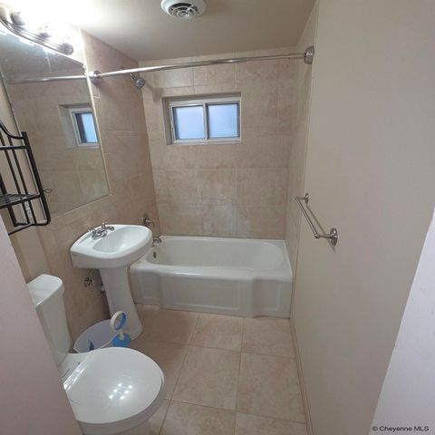 2533 DEMING BLVD, Cheyenne, WY 82001