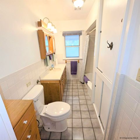 2533 DEMING BLVD, Cheyenne, WY 82001