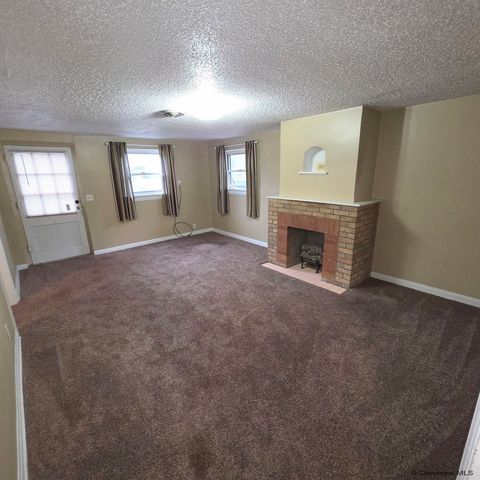 2533 DEMING BLVD, Cheyenne, WY 82001