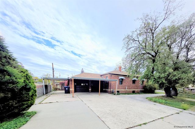 2533 DEMING BLVD, Cheyenne, WY 82001
