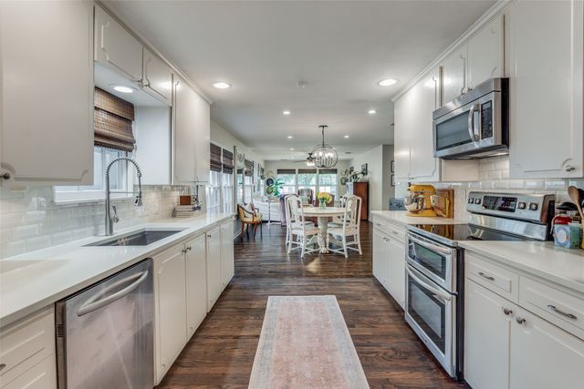 4321 El Campo Avenue, Fort Worth, TX 76107