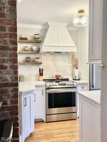 1478 Maile Avenue, Lakewood, OH 44107