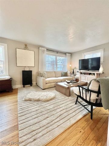 1478 Maile Avenue, Lakewood, OH 44107