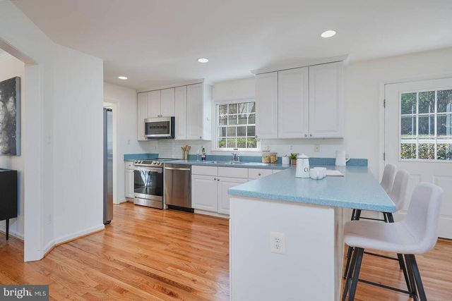 2016 N GREENBRIER ST, Arlington, VA 22205