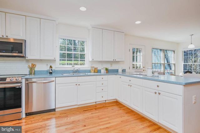 2016 N GREENBRIER ST, Arlington, VA 22205