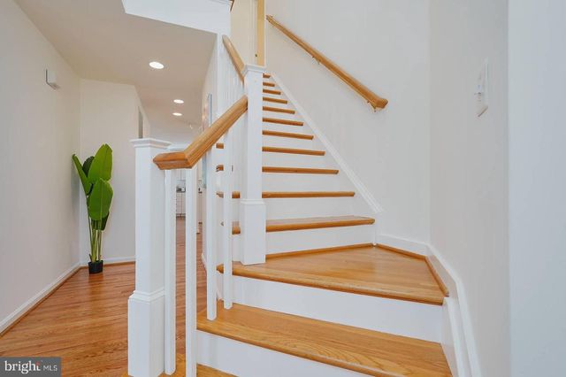 2016 N GREENBRIER ST, Arlington, VA 22205