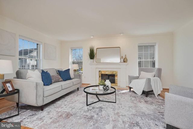 2016 N GREENBRIER ST, Arlington, VA 22205