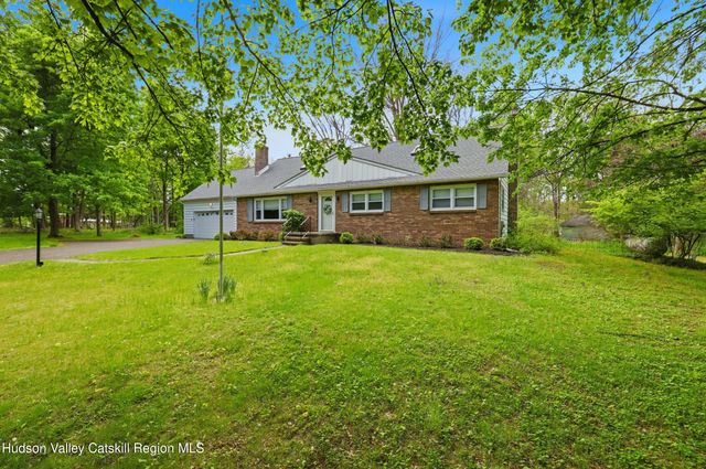 22 Candlewood Lane, Stone Ridge, NY 12484