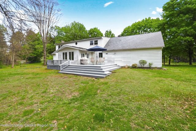 22 Candlewood Lane, Stone Ridge, NY 12484