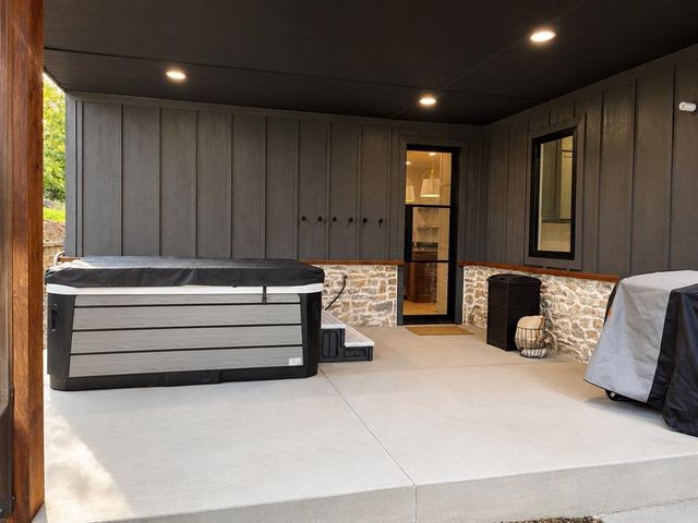 125 Heritage Lane, Stigler, OK 74462