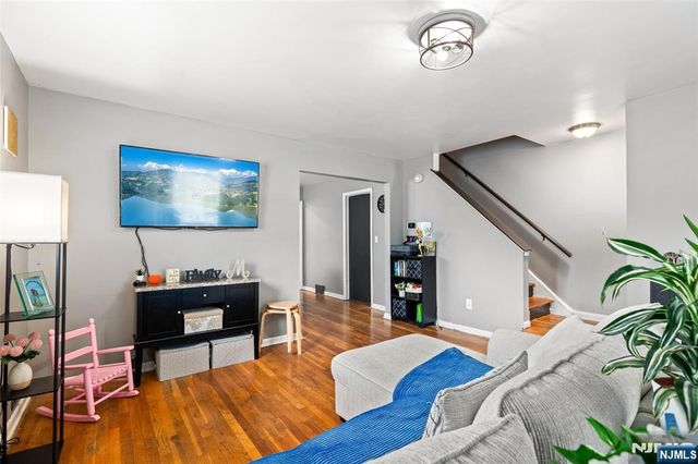 401 White Street, Orange, NJ 07050