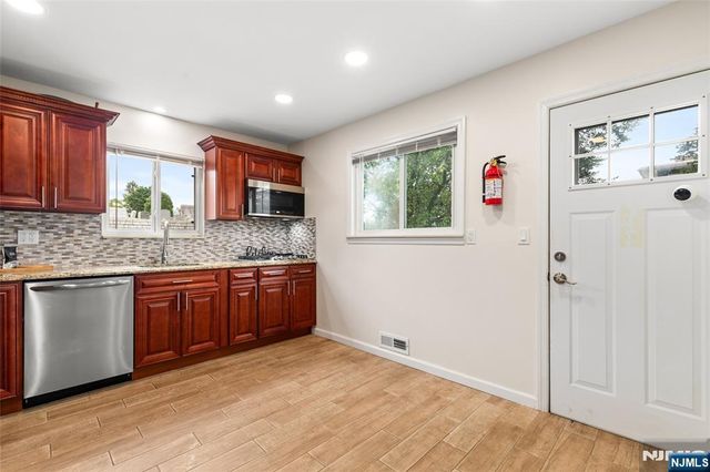 401 White Street, Orange, NJ 07050