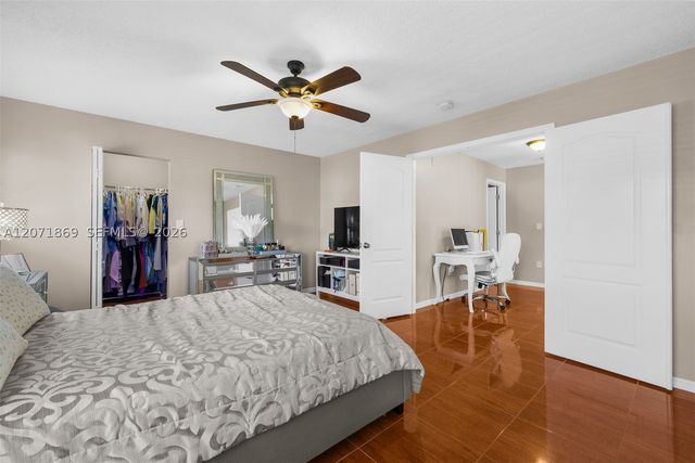 15753 SW 43rd St, Miami, FL 33185