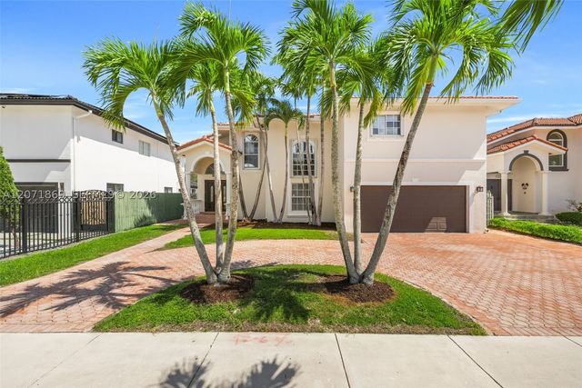 15753 SW 43rd St, Miami, FL 33185