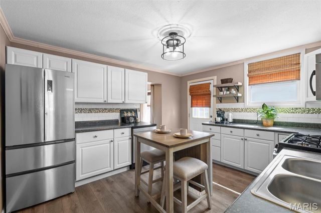 517 Jeffords Street, St Louis, MO 63125